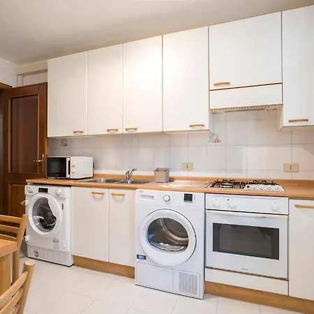 Casa Marchese Lucia * Roma