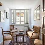 Casa Marchese Lucia דירה *
