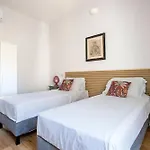 Casa Marchese Lucia *