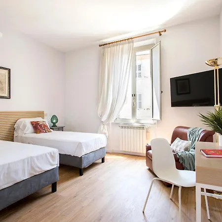 Casa Marchese Lucia *