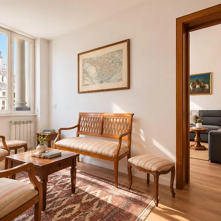 Casa Marchese Lucia *