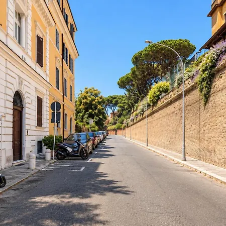 Casa Marchese Lucia Roma