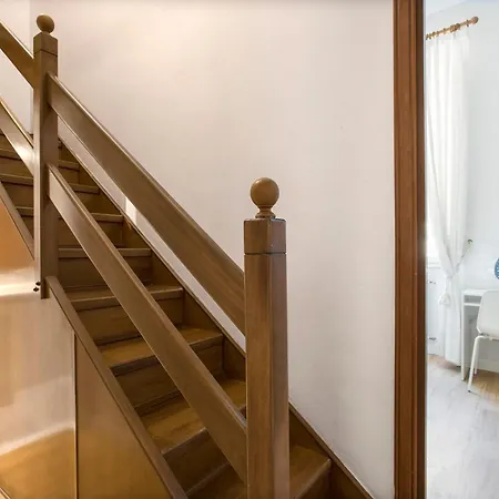 Casa Marchese Lucia * Rome