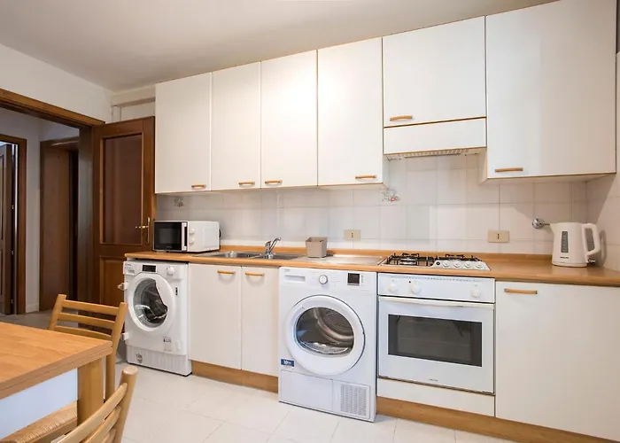 Casa Marchese Lucia * Rome