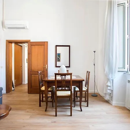 Casa Marchese Lucia 로마